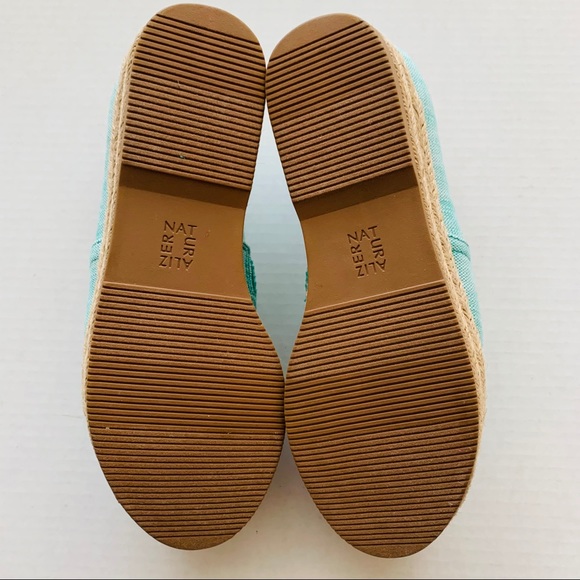 Naturalizer Thea 3 Slip-On Turquoise Linen Fabric - Picture 9 of 10